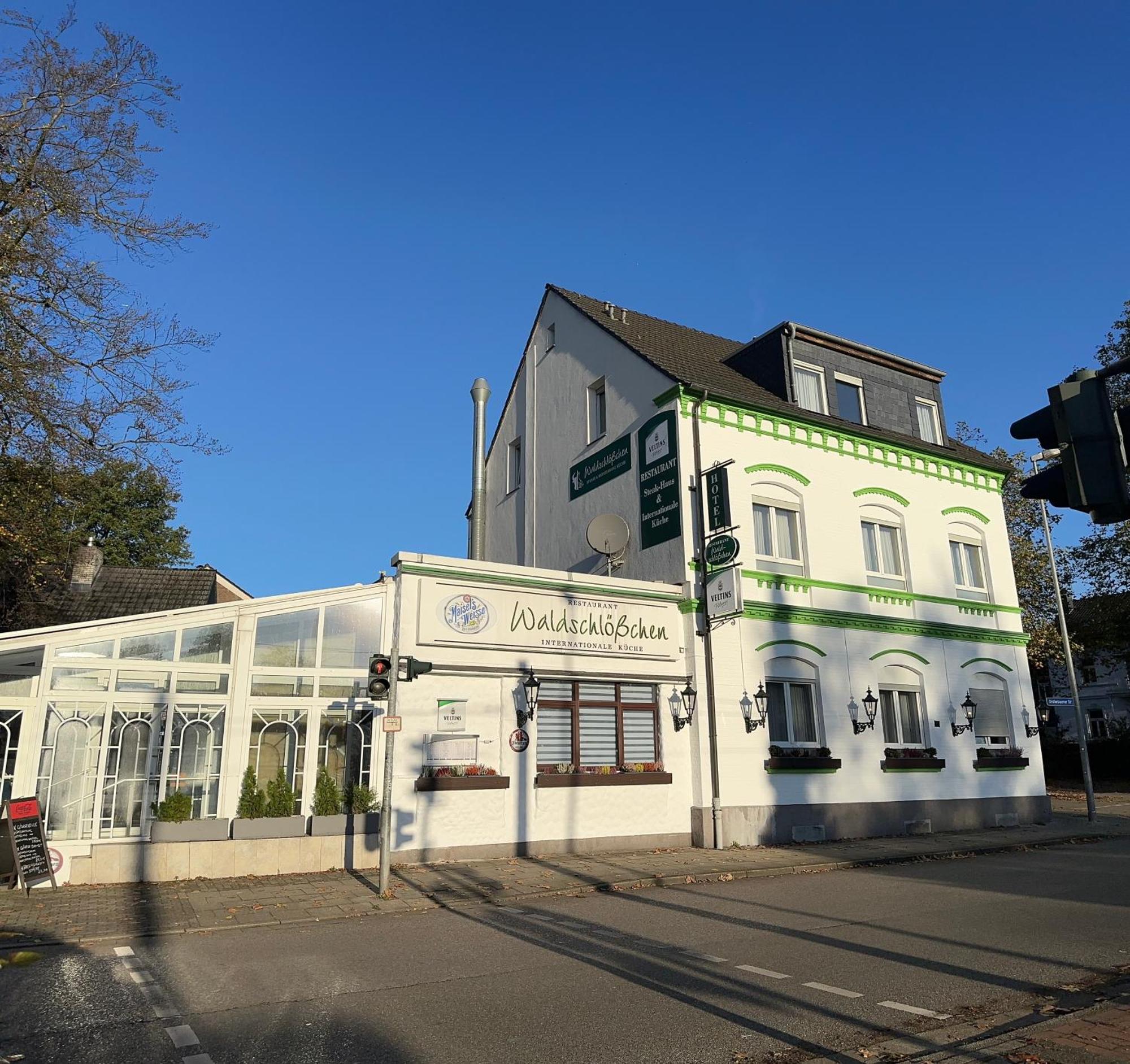 Hotel Waldschloesschen มึลไฮม์ อันแดร์ รัวร์ ภายนอก รูปภาพ