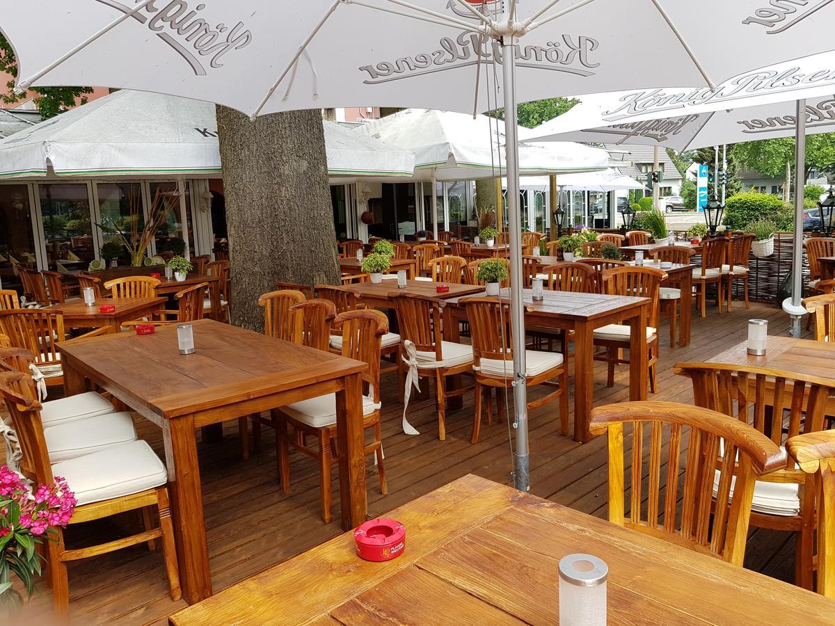 Hotel Waldschloesschen มึลไฮม์ อันแดร์ รัวร์ ภายนอก รูปภาพ